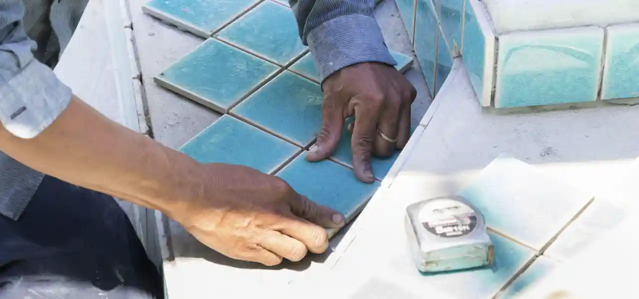 DIY Repairs to Swimming Pool Tile