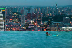 longest infinity pool in the world