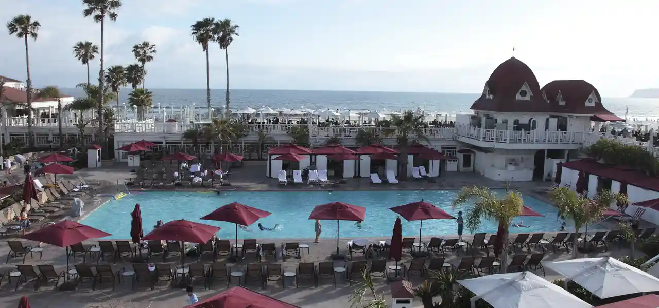 15 Amazing Resort Pools in Californiathumbnail image.