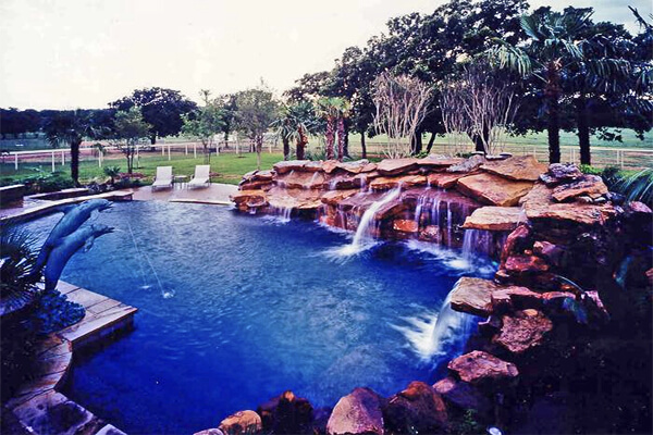 custom-waterfall-pool-robertson-pools