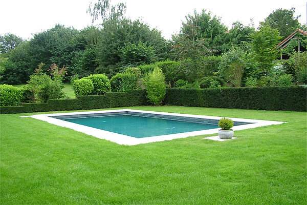 Image via jpmdesign.be. Pool Design Style: Garden