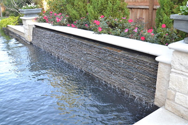 Small Pool Water Features Intheswim Blog - Diy Water Feature For Pool