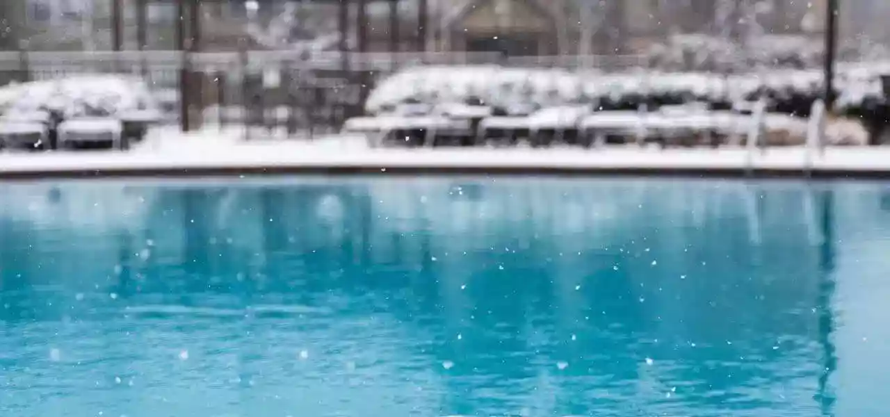 Can I Keep My Pool Uncovered All Winter?thumbnail image.