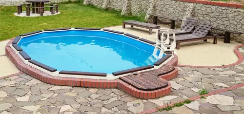 round pool with brick design