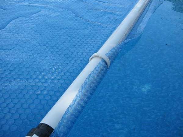 Above Ground Pool Solar Cover S, How Do You Attach A Solar Cover To Reel For An Above Ground Pool